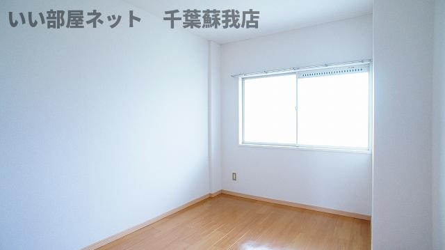 メゾングリーン３５６の寝室|使い勝手のいい寝室です