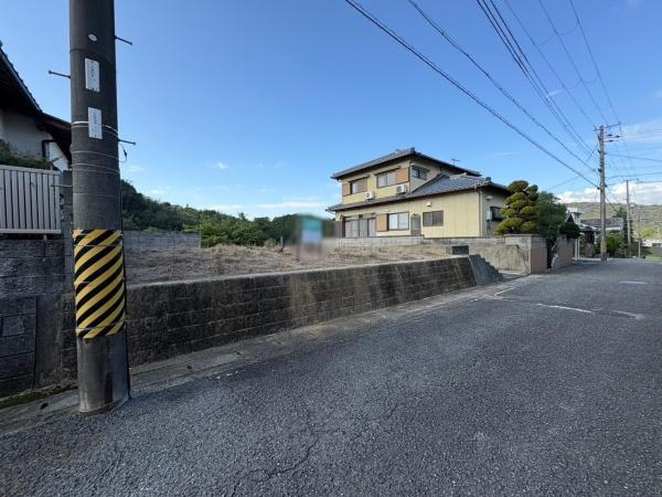 海南市木津　土地の前面道路含む現地写真