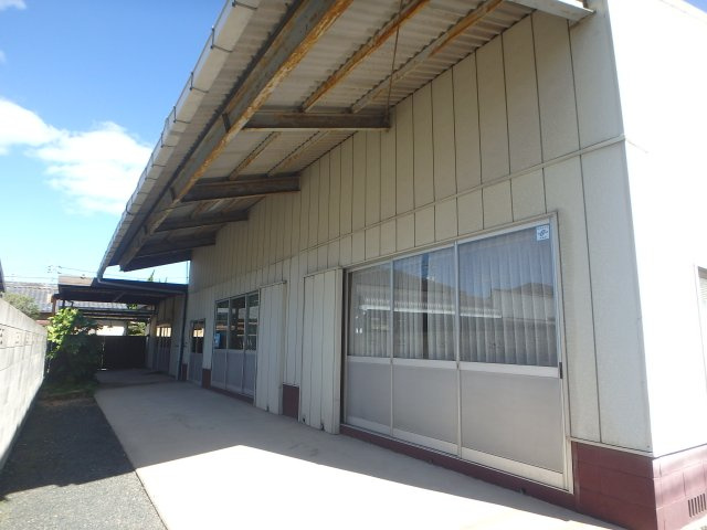 船穂町船穂　倉庫の外観