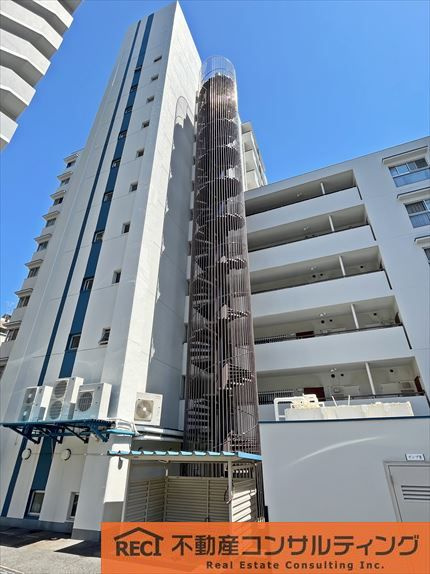 サニーハウス灘の外観