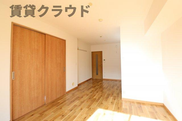 アネシスの寝室