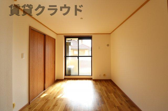 アネシスの洋室