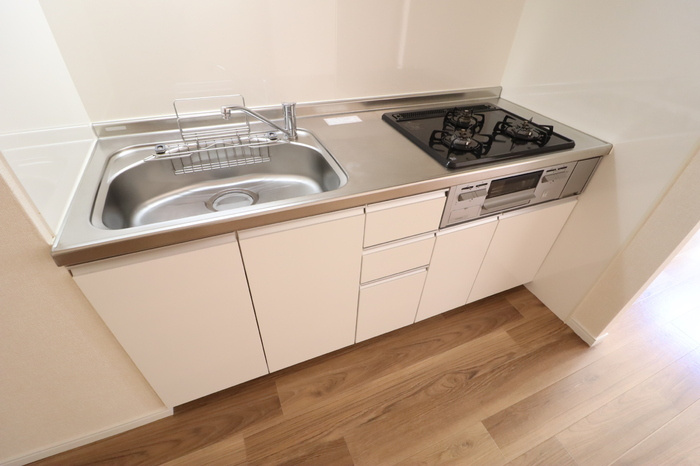 アネシスのキッチン|きれいなキッチンです
