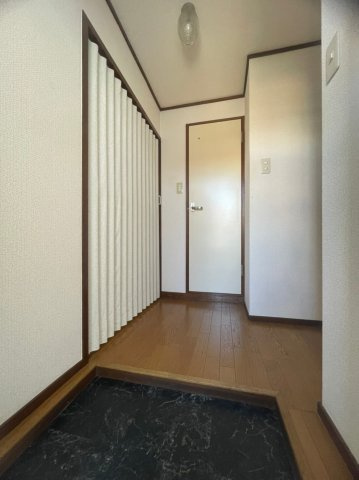 霞が丘ビレッジ 88の玄関