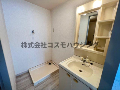 【洗面所】 | カパルア | 脱衣スペースもあります