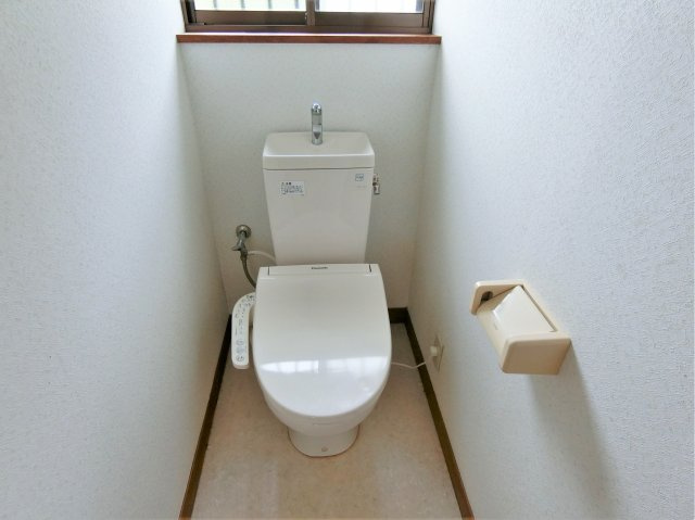 東金市田中貸家のトイレ