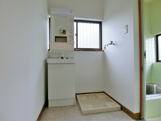 東金市田中貸家の洗面所