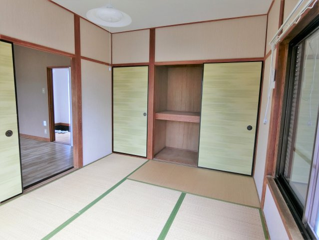 東金市田中貸家の和室