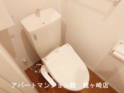 【トイレ】 | ヴィラ・エレガント | ※写真は104号室使用
