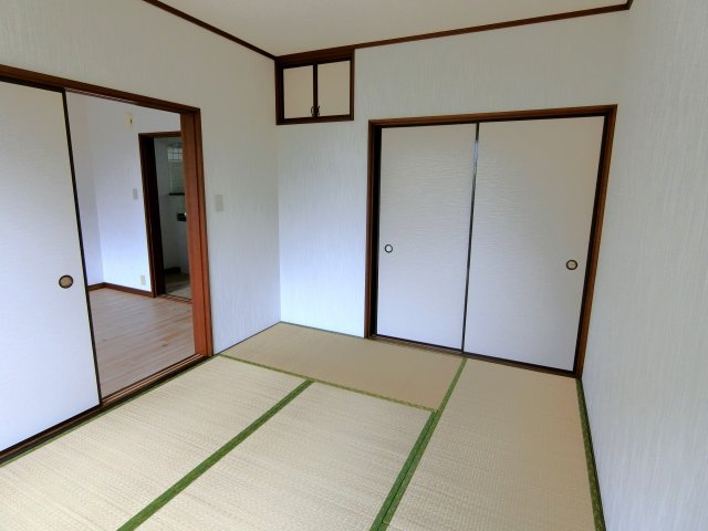 鷲巣ドリームハイツの和室