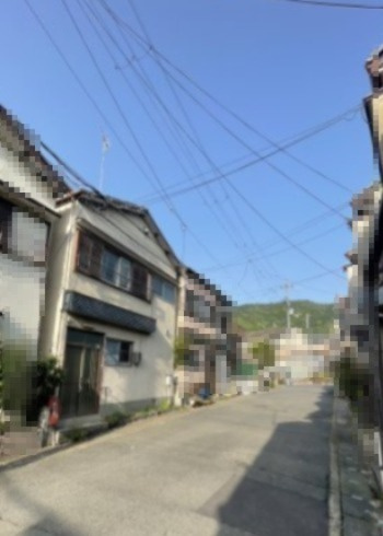 伏見区日野谷寺町<中古戸建>の前面道路含む現地写真
