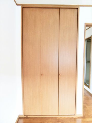 ジョリエ東金A棟の収納|他の号室の写真の為、異なる場合も有ります。