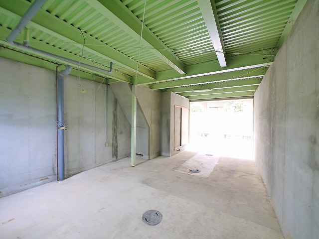 南紀寺町4丁目貸戸建の駐車場|駐車場完備です