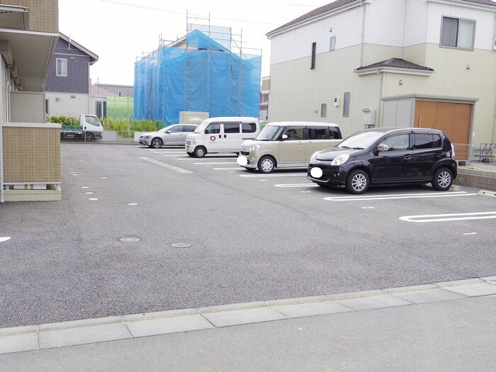 グランシャリオの駐車場|駐車場