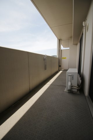 熊本市中央区古桶屋町の賃貸マンションのバルコニー