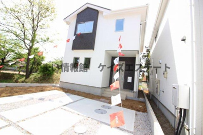 【外観】 | 太田市鳥山中町　戸建 | 【5号棟】水廻りがまとまっていて家事効率の良い間取りの4LDK☆