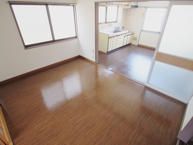 メゾン濱崎の居間・リビング