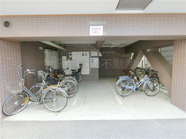 スカイコート蒲田駅前のその他共用部分|屋根付き駐輪場
