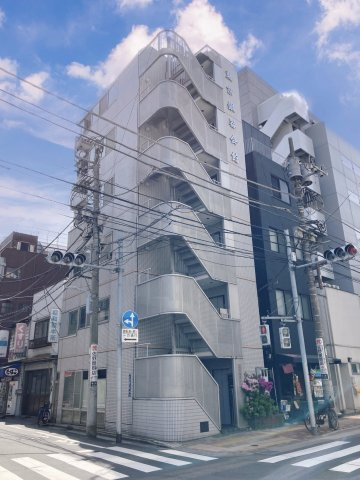 東京銀器会館の外観
