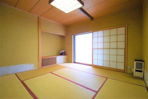 【和室】 | 東急天城高原別荘地　戸建 | 続き間以外に8畳の和室が3部屋御座います。
