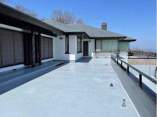 【外観】 | 東急天城高原別荘地　戸建 | 標高約900ｍの分譲地内に所在する、大型平家建