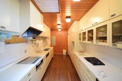 【キッチン】 | 東急天城高原別荘地　戸建 | キッチンスペースも広々ととられています