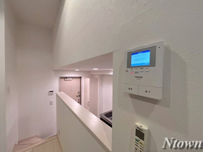 【セキュリティ】 | marcatore | モニター付きインターホンです。