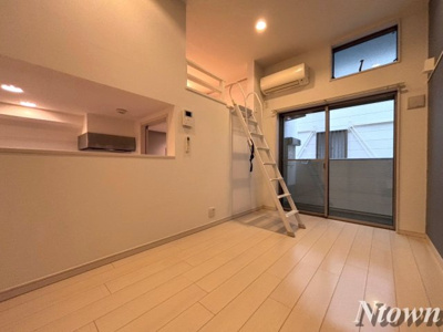 【居間・リビング】 | marcatore | 居間です