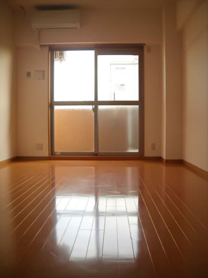 【洋室】 | サンセリテ・うえの