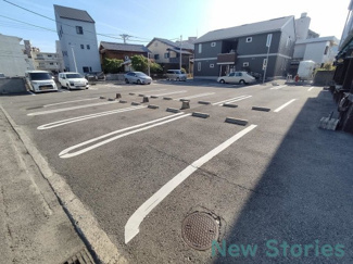 【駐車場】 | グリーンリバティー新蔵 | 駐車場完備です