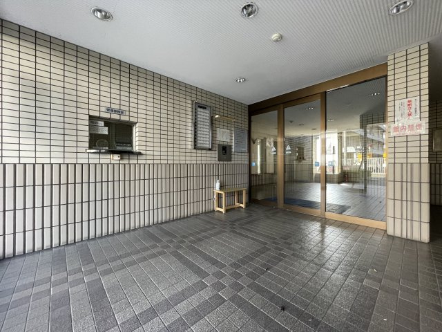 ライオンズマンション小頭町公園のエントランス