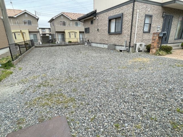藤岡市中栗須　中古の駐車場|広々駐車場