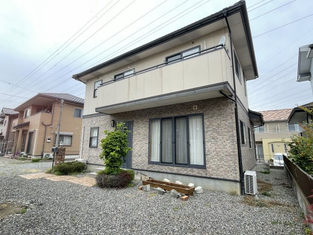 藤岡市中栗須　中古の外観|おしゃれな外観です