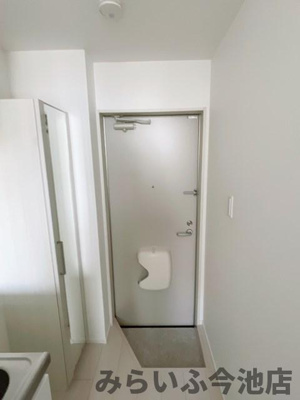 【玄関】 | トリオネア千種