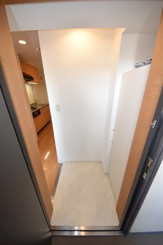 アーデンタワー靭公園の玄関