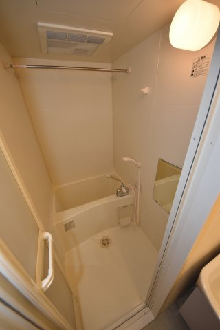 アーデンタワー靭公園の浴室