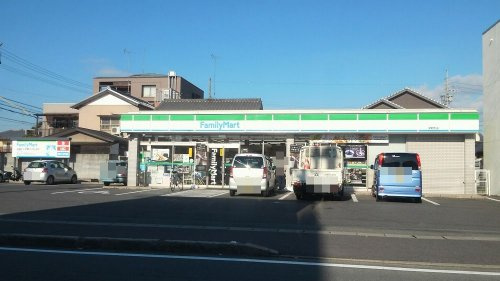 メゾン　トルヴェールの周辺|【コンビニエンスストア】ファミリーマート 津新町店まで185ｍ