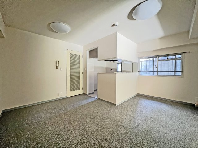 コスモプレイス西小岩の居間・リビング