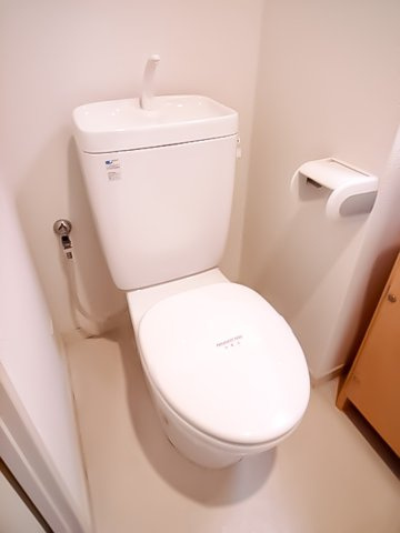 サヴォイレジェント　7階のトイレ|別号室のものです。現状優先になります。