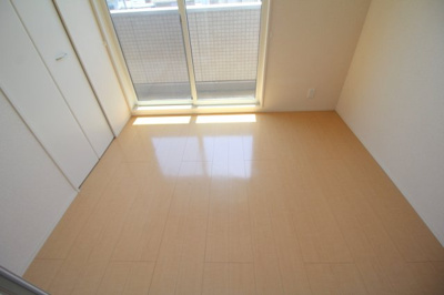 【洋室】 | アヴェニール服部