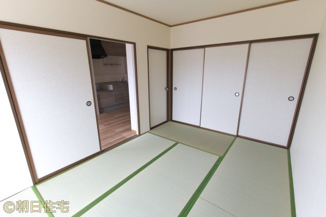 サンコーポ沖本の和室