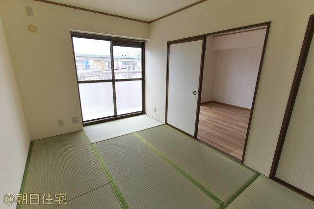 サンコーポ沖本の和室