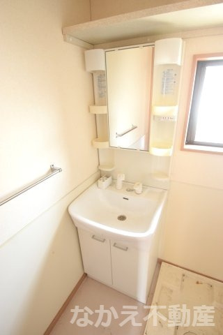 【洗面所】 | ゆったりとスペースのある洗面所