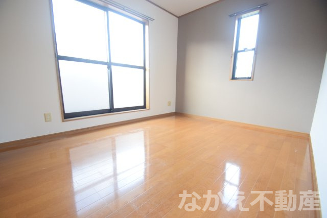 【寝室】 | 使い勝手のいい寝室です