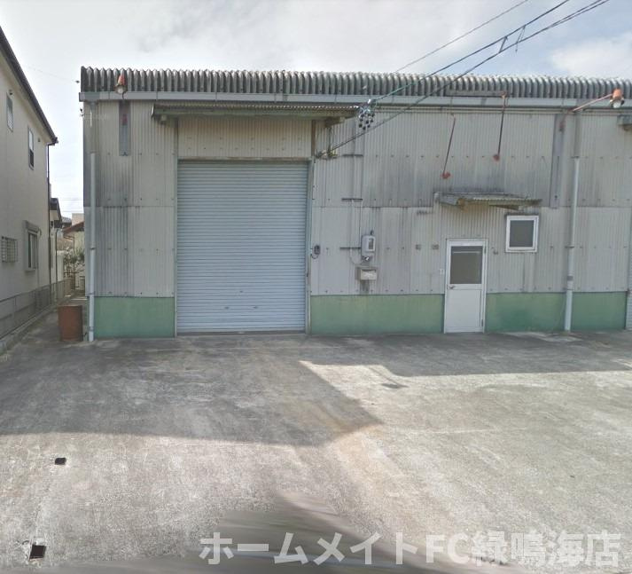 荒井貸倉庫の外観