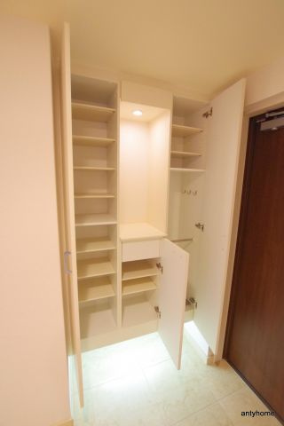 グレンパーク梅田北　仲介手数料無料の玄関