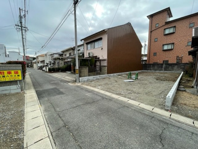 【前面道路含む現地写真】 | 守山区町南017 全1棟　＜仲介手数料無料＞廿軒屋小・守山中　新築一戸建て | 撮影
社長の村田です！
自らプレイヤーとして営業しています
長年の経験と実績から皆様により良いマイホーム購入のご提案をいたします。
住宅ローンの不安や購入後の不安等何でもご相談ください。