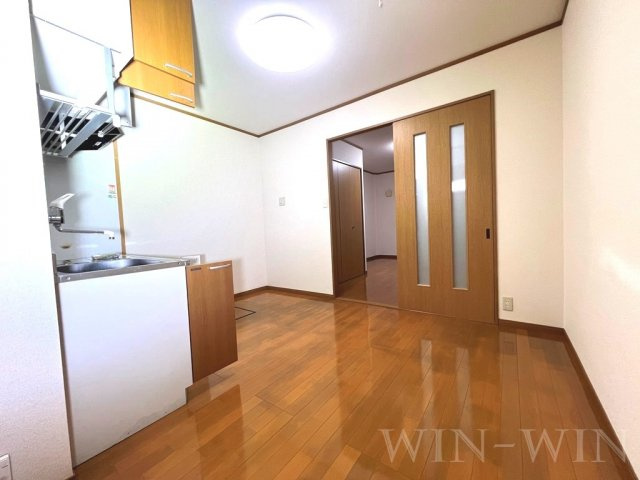 アベニールKの居間・リビング