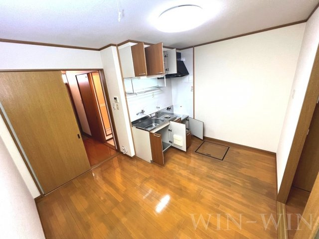 アベニールKの居間・リビング