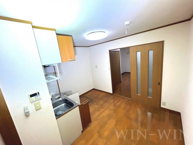 アベニールKの居間・リビング